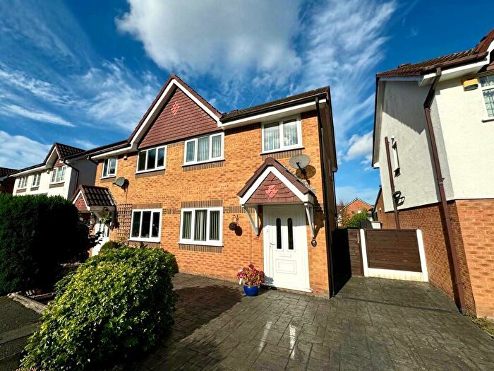 3 Bedroom House To Rent In Dearne Drive, Manchester, M32