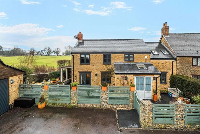 2 Bedroom End Of Terrace House For Sale In Wappenham Road, Helmdon, NN13