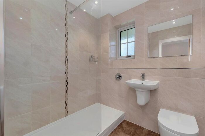 2 Bedroom Flat For Sale In Castle Hill Court, Prestbury, Macclesfield, SK10