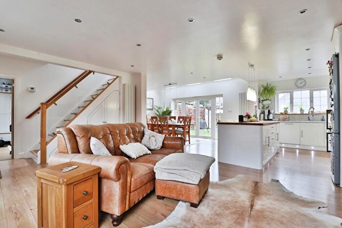4 Bedroom Detached House For Sale In Glencoe Road, Poole, BH12