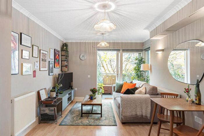 1 Bedroom Apartment For Sale In Evan Cook Close, Peckham, London, SE15