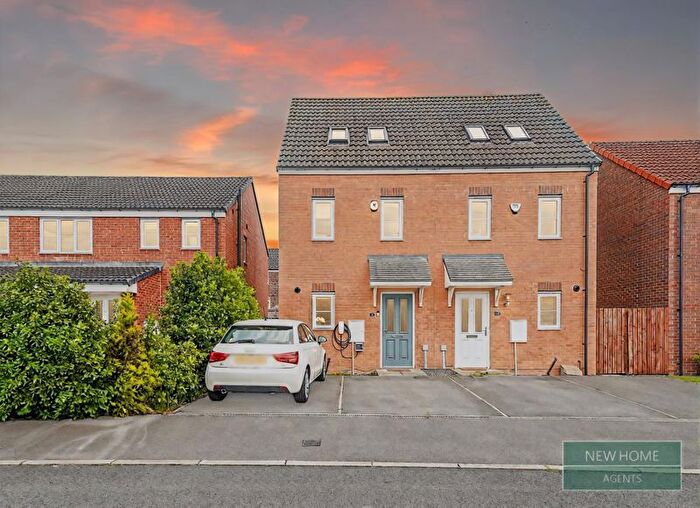 3 Bedroom Semi-Detached House For Sale In Buckthorn Grove, Middlesbrough, TS8