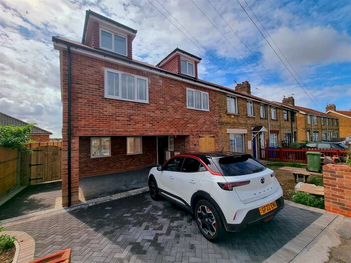 3 Bedroom House To Rent In Maple Street, Sheerness, ME12