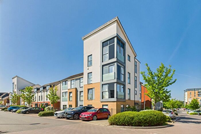 1 Bedroom Flat For Sale In Midgham Way, Reading, RG2