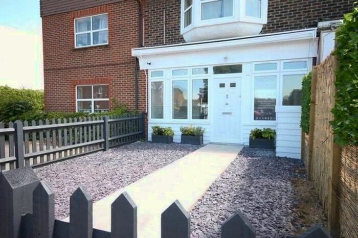 4 Bedroom Maisonette To Rent In High Street, Godstone, RH9