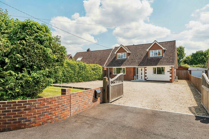 4 Bedroom Bungalow For Sale In Wantage Road, Rowstock, Didcot, Oxfordshire, OX11