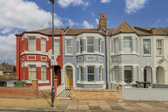 3 Bedroom Terraced House To Rent In Stanhope Gardens, London, N4