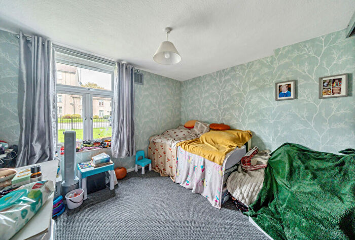 1 Bedroom Apartment For Sale In Monkscroft, Cheltenham, Gloucestershire, GL51