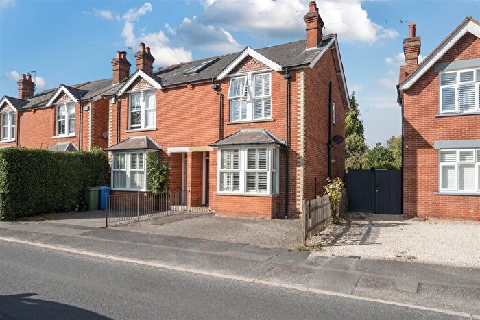 3 Bedroom Semi-Detached House For Sale In Pinehill Road, Crowthorne, Berkshire, RG45