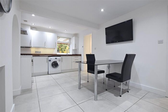 3 Bedroom Semi Detached House To Rent In Oldfield, Tewkesbury, Gloucestershire, GL20