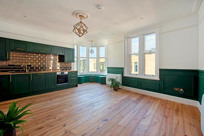 1 Bedroom Flat To Rent In Cambray Place, Cheltenham, GL50