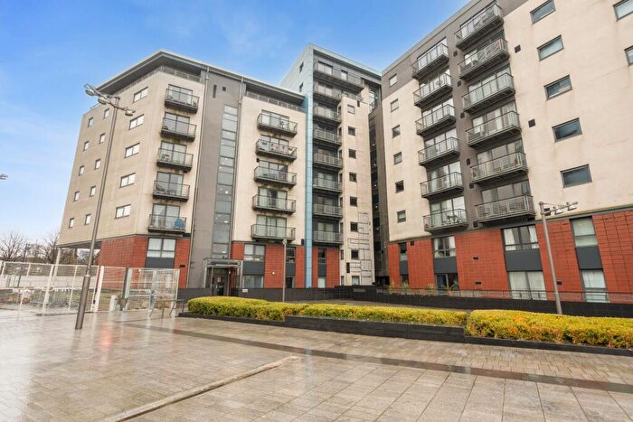 2 Bedroom Flat To Rent In Glasgow Harbour Terrace, Flat -, Glasgow Harbour, Glasgow, G11