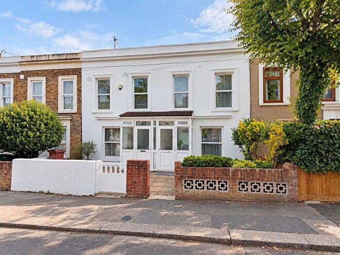 3 Bedroom Property To Rent In Maynard Road, London, E17