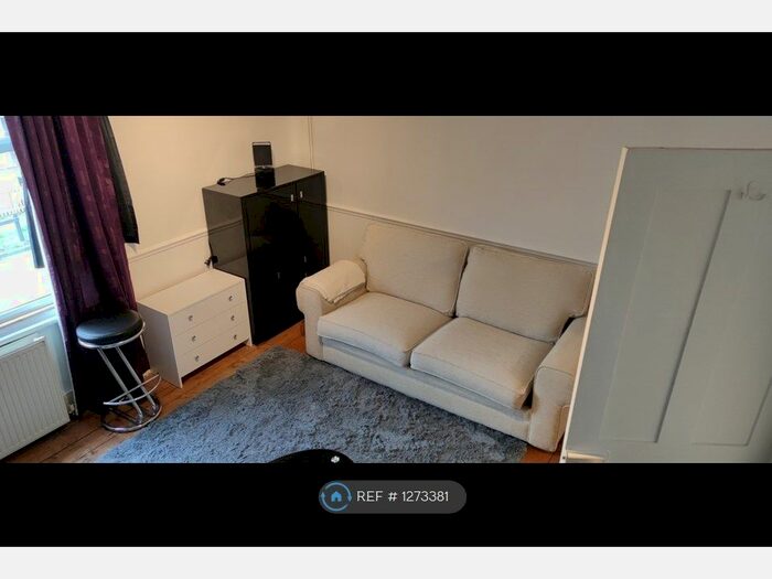 2 Bedroom Flat To Rent In Water Eaton Road, Bletchley, MK2