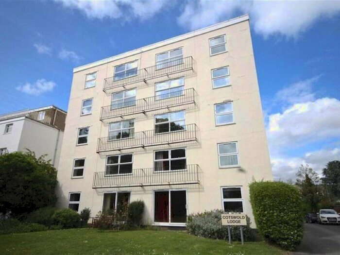 2 Bedroom Apartment To Rent In Cotswold Lodge, Cheltenham, GL52