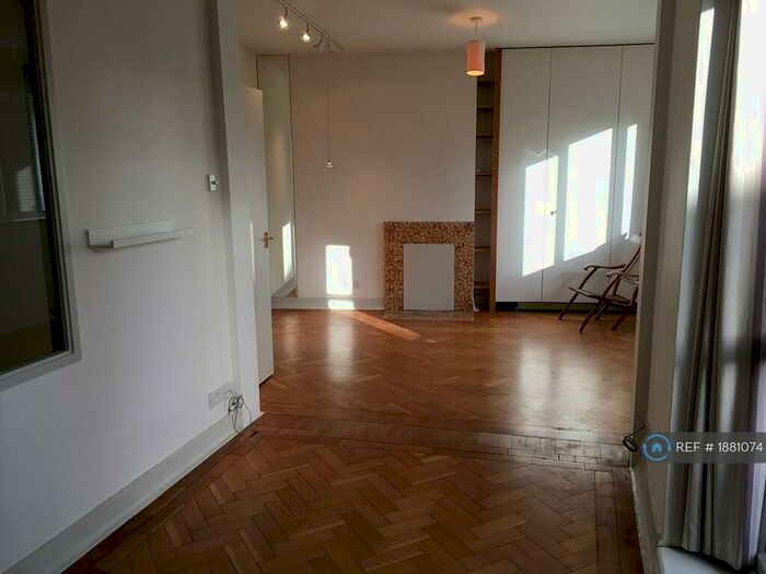 1 Bedroom Flat To Rent In Stoke Newington Church Street, London (Stoke Newington), N16
