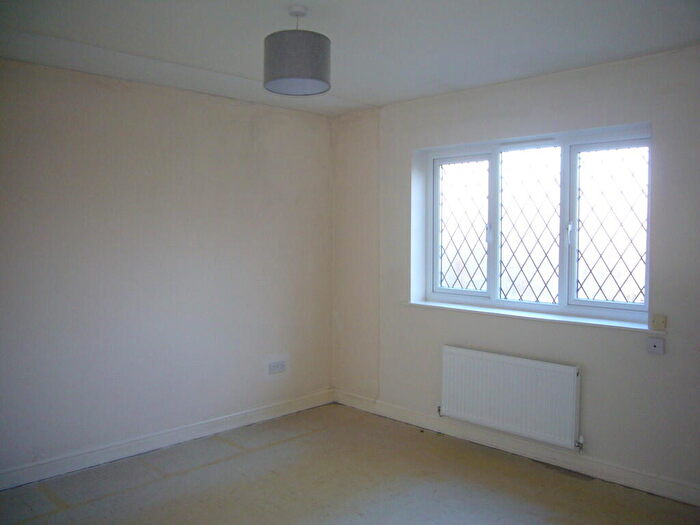 2 Bedroom Detached Bungalow For Sale In St. Davids View, Airmyn, DN14