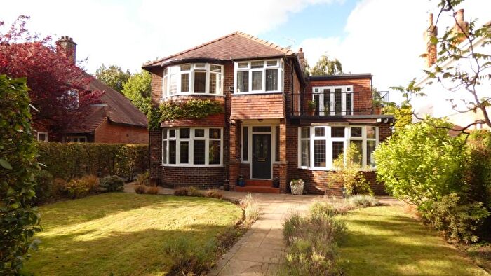 4 Bedroom Detached House For Sale In The Drive, Leeds, West Yorkshire, LS8