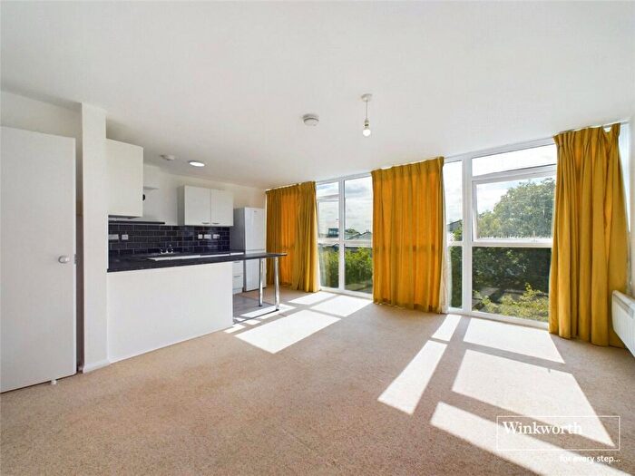 2 Bedroom Apartment To Rent In Fieldview Court, - Fryent Close, Kingsbury, London, NW9