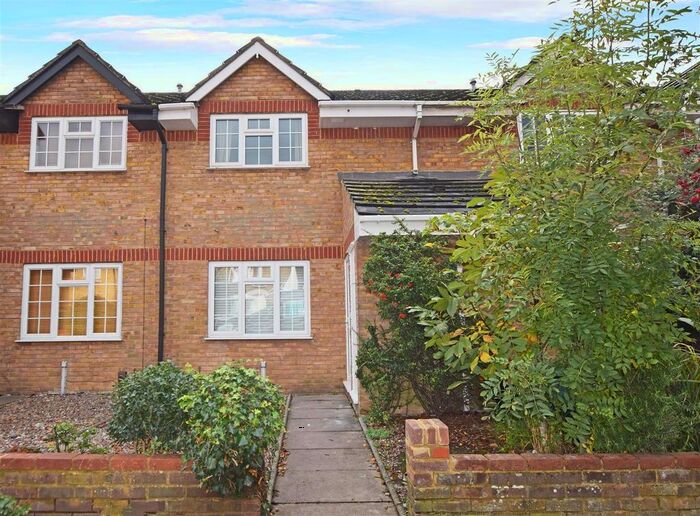 1 Bedroom Terraced House To Rent In Windmill Road, Hampton Hill, Hampton, TW12