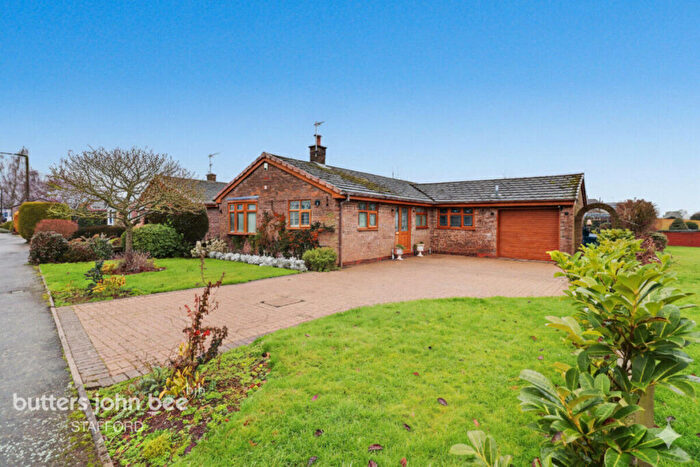 2 Bedroom Detached Bungalow For Sale In Cherry Tree Crescent, Stafford, ST18