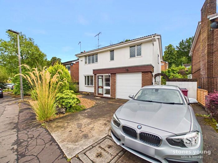4 Bedroom Detached House For Sale In Heathfield Park, Blackburn, BB2