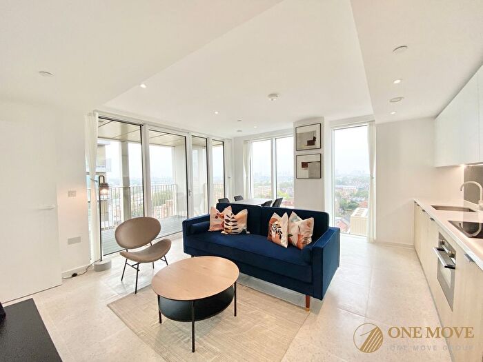 1 Bedroom Flat To Rent In Bouchon Point, The Silk District, London, E1