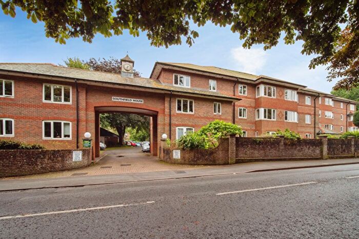 2 Bedroom Flat For Sale In South Walks Road, Dorchester, DT1