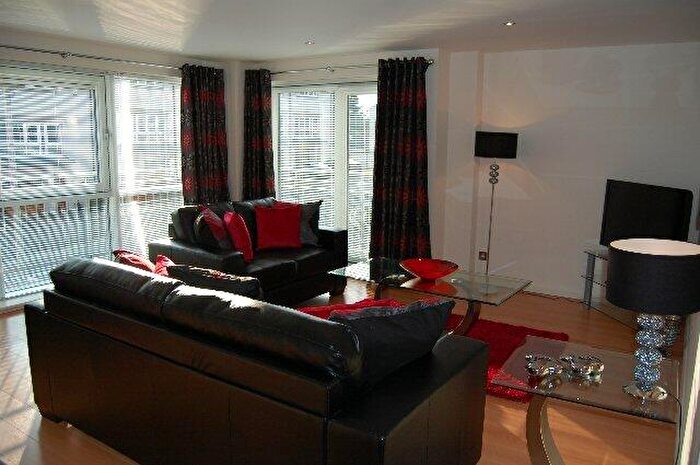 2 Bedroom Flat To Rent In Queens Highlands, Kepplestone, West End, Aberdeen, AB15