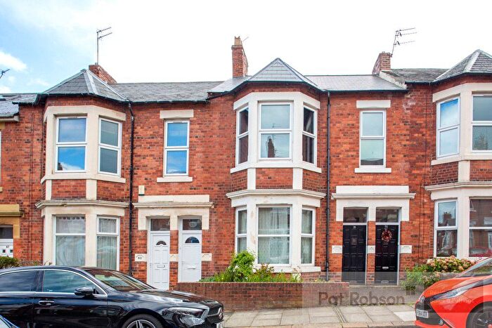 2 Bedroom Flat To Rent In Sandringham Road, South Gosforth, Newcastle Upon Tyne, NE3