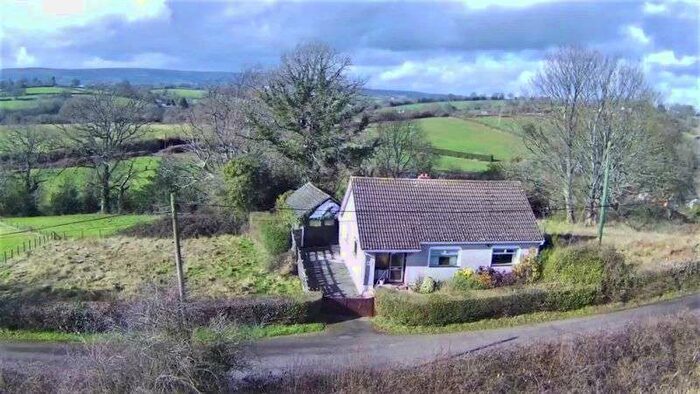 2 Bedroom Property For Sale In Shaftesbury Bungalow, Pentopyn Road, Ponthir, Newport, NP18 1ht.