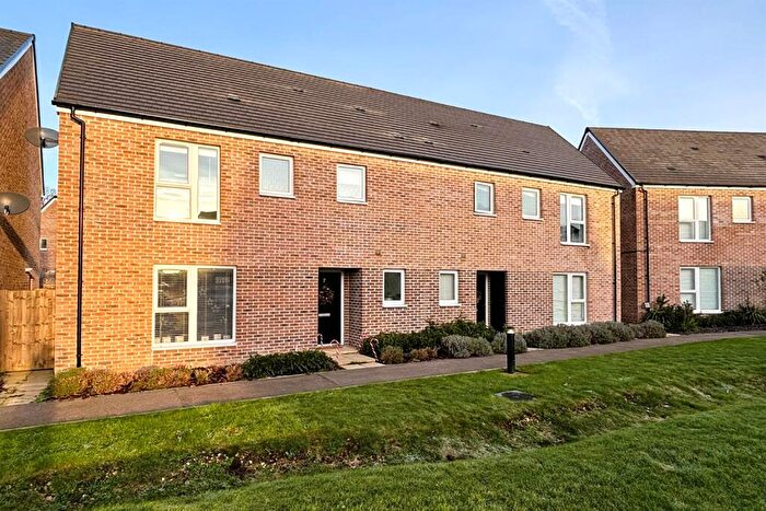 2 Bedroom Semi-Detached House To Rent In Ambrose Rigge Walk, Chichester, PO19