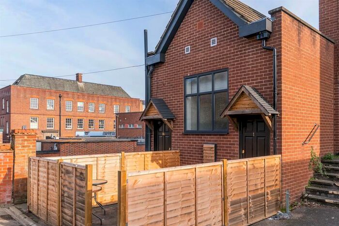 2 Bedroom Flat To Rent In Portland Road, Bishop's Stortford, Herts, CM23