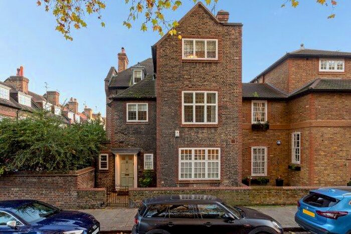 5 Bedroom Property To Rent In Chelsea Park Gardens, London, SW3