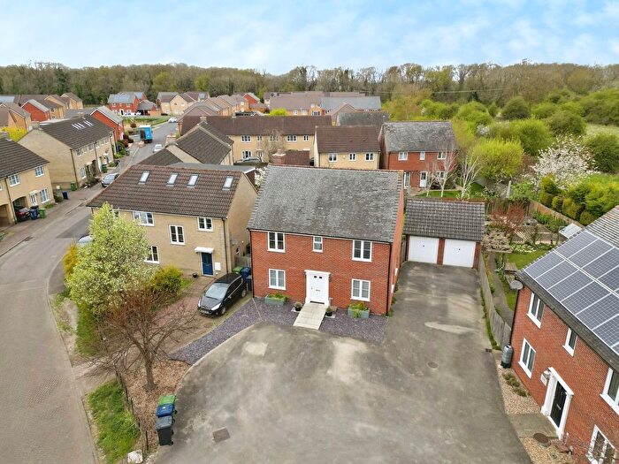 4 Bedroom Detached House For Sale In Grafton Drive, Cambridge, Cambridgeshire, CB23