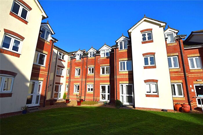 1 Bedroom Property For Sale In Willow Court, Ackender Road, Alton, Hampshire, GU34