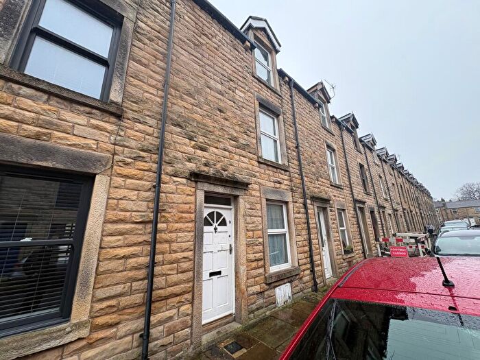 3 Bedroom House To Rent In Hope Street, Lancaster, LA1