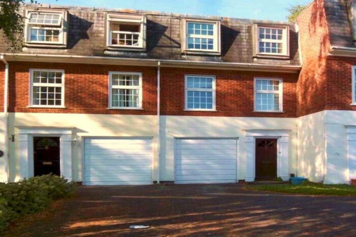 5 Bedroom Terraced House To Rent In Victoria Street, Englefield Green, Egham, Surrey, TW20