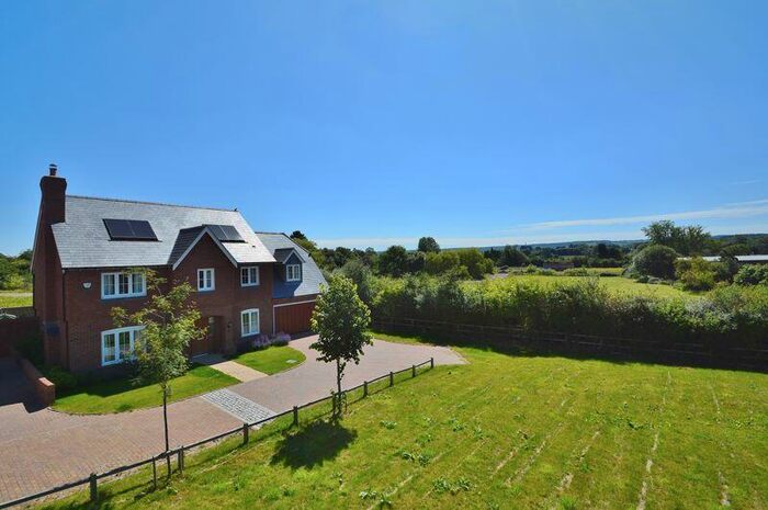 5 Bedroom Detached House For Sale In Blackthorn Rise, Tetsworth, OX9