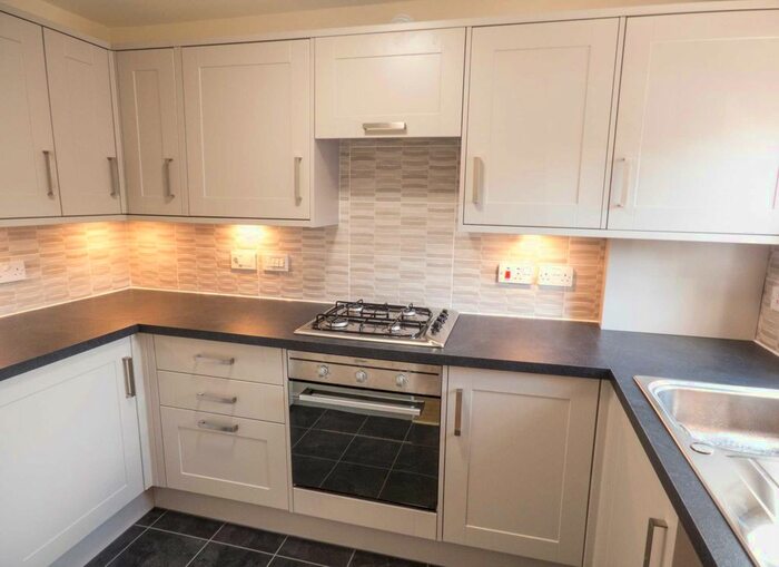 2 Bedroom Property To Rent In Pipley Furlong, Littlemore, OX4