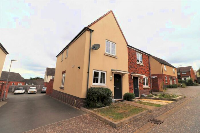 2 Bedroom Semi-Detached House To Rent In Seven Foot Lane, Camp Hill, CV10