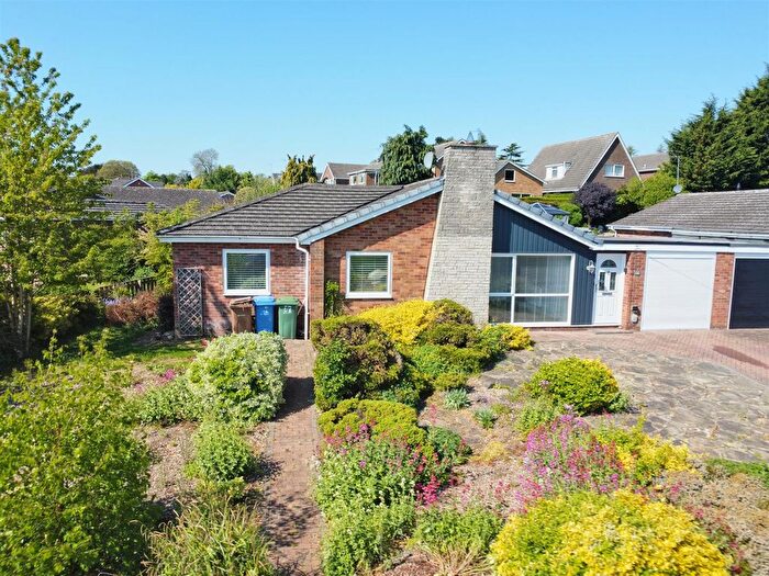 4 Bedroom Detached Bungalow For Sale In Wheatlands Drive, Beverley, HU17
