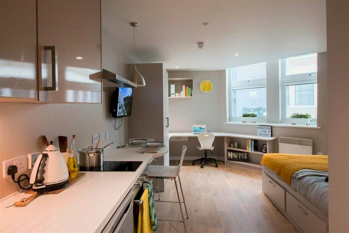 1 Bedroom Flat To Rent In Urban Study Tyne Bridge, Newcastle, NE1