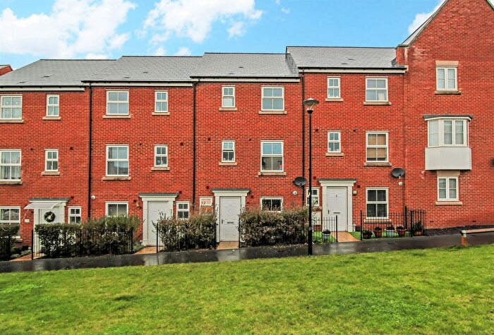 4 Bedroom Terraced House For Sale In Vaughan Williams Way, Blunsdon St Andrew, SN25