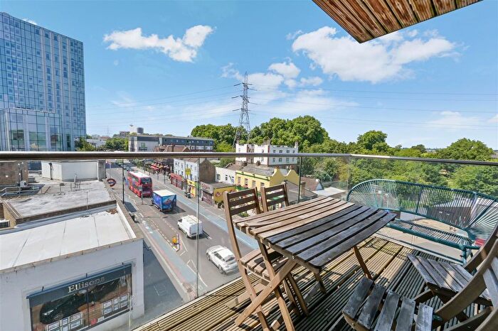 2 Bedroom Flat For Sale In Cavendish Road, Colliers Wood, SW19