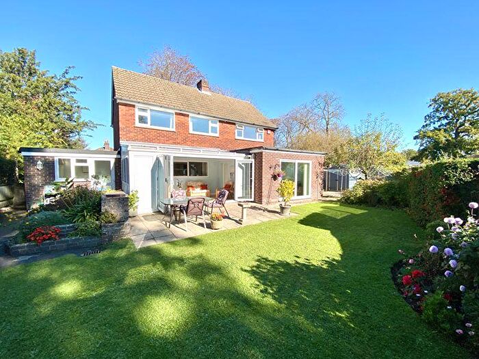 4 Bedroom Detached House For Sale In Kiln Road, Fareham, PO16