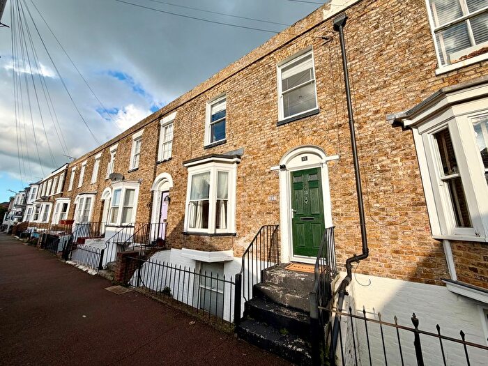 5 Bedroom Property To Rent In Vicarage Place, Margate, CT9