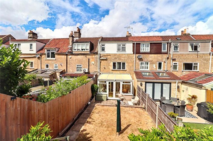 3 Bedroom Terraced House For Sale In Wellsway, Bath, BA2