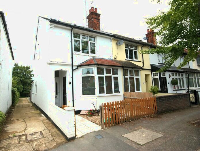 2 Bedroom Ground Maisonette To Rent In Hilliard Road, Northwood, HA6