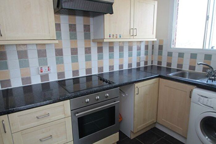 2 Bedroom Flat To Rent In Tavistock Road, Croydon, CR0